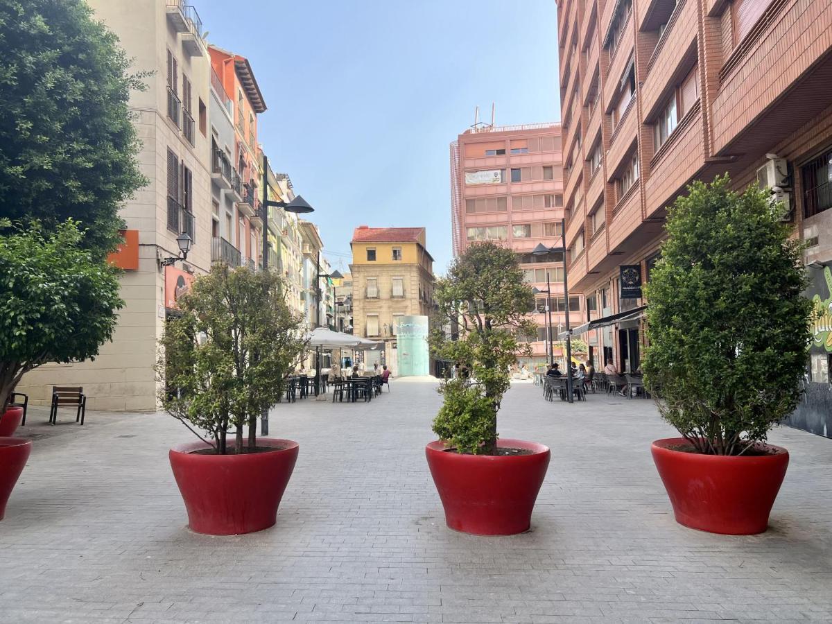 Cozy San Cristobal Apartment In Heart Of 阿利坎特 外观 照片